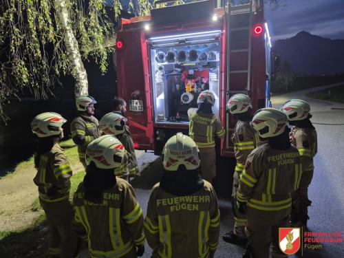 FF-Fuegen- -Ansauguebung-02