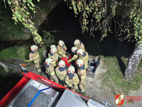 FF-Fuegen- -Ansauguebung-04