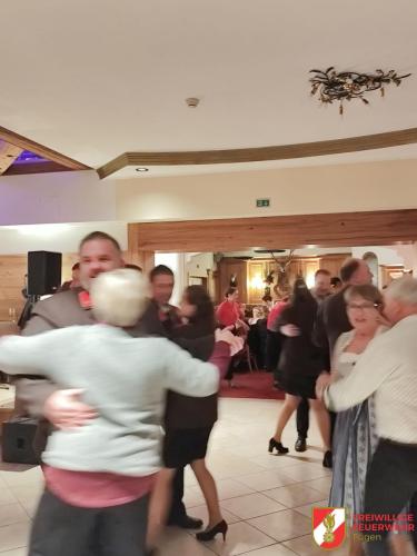 FF-Fuegen- -Ball-2026-05