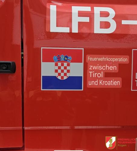 FF-Fuegen- -Uebergabe-LFB-10