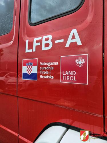 FF-Fuegen- -Uebergabe-LFB-12