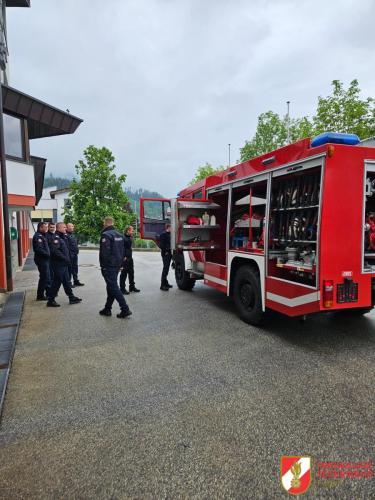 FF-Fuegen- -Uebergabe-LFB-19