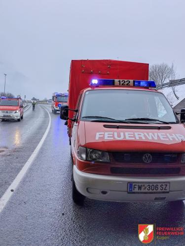 FF-Fuegen- -Unfall-Unterfuehrung-2