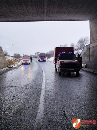 FF-Fuegen- -Unfall-Unterfuehrung-5