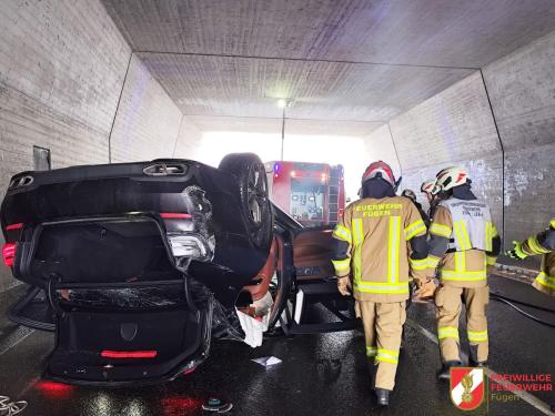 FF-Fuegen- -Unfall-Unterfuehrung-7